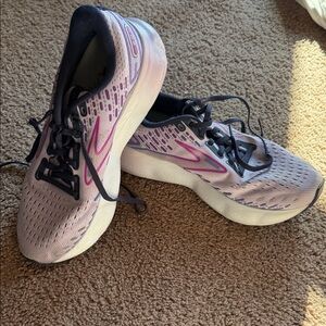Brooks X dicks sporting goods foundation.
Purple brooks - used